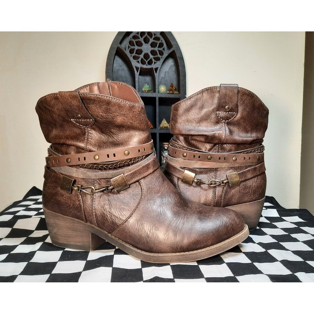 Jellypop size 8m Women's Brown Faux Leather Buckle Chain Ankle Boots